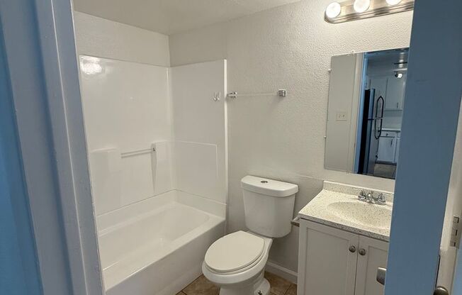 1 bed, 1 bath, 627 sqft, $750, Unit 110