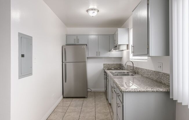 Studio, 1 bath, 450 sqft, $1,645