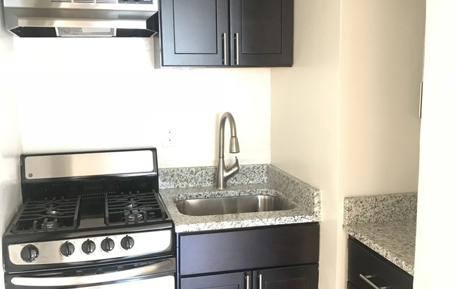 1 bed, 1 bath, 450 sqft, $1,229, Unit 107-1A