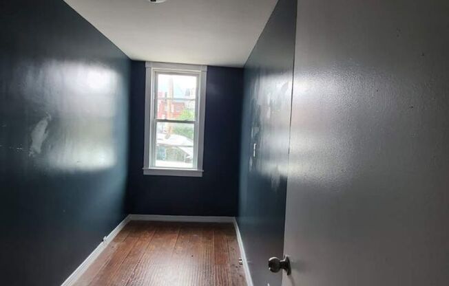 Come check out this cute and cozy house!