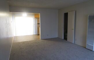 2 beds, 1.5 baths, $1,795, Unit 405 Webster Street, 3