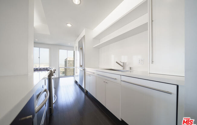 2 beds, 2 baths, 1,234 sqft, $4,000, Unit 2110