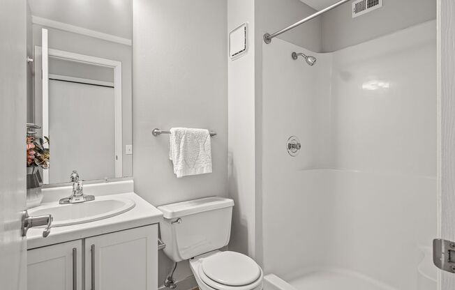 2 beds, 2 baths, 1,078 sqft, $2,085, Unit 202