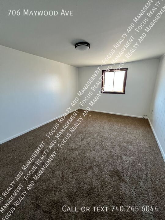706 MAYWOOD AVE