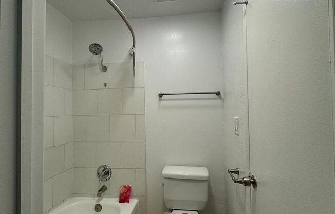 1 bed, 1 bath, $1,745, Unit 045#02