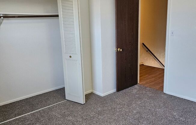 2 beds, 1 bath, $1,000