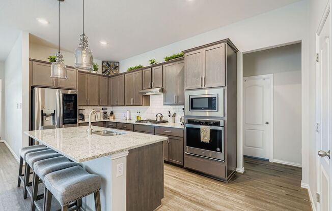 Gorgeous 5 BD / 3 BA Home for Lease in Hutto