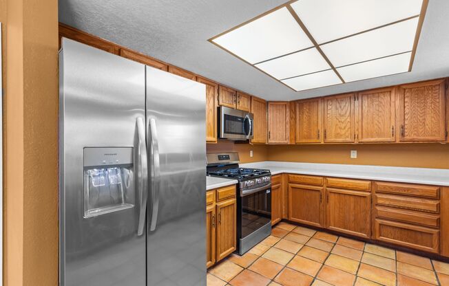 3 beds, 2 baths, $2,790