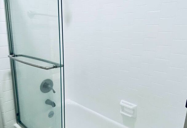 1 bed, 1 bath, $1,745, Unit 045#49