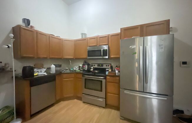 2 beds, 2 baths, $1,450, Unit Unit 02