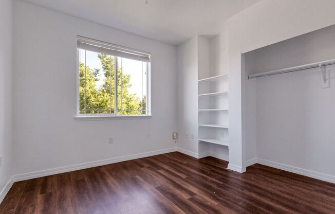 2 beds, 2 baths, $1,795, Unit UNIT 11304