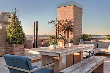 Studio, 1 bath, $3,250, Unit 10Y