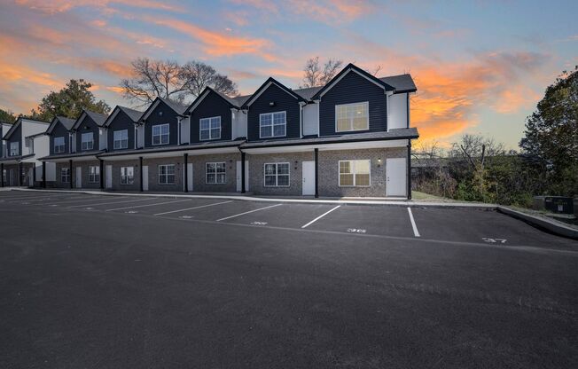 2 beds, 2.5 baths, 1,300 sqft, $1,400, Unit 35