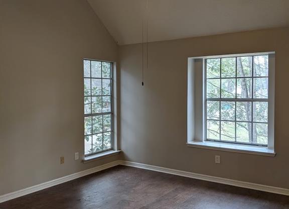 2 MDW STAR CT