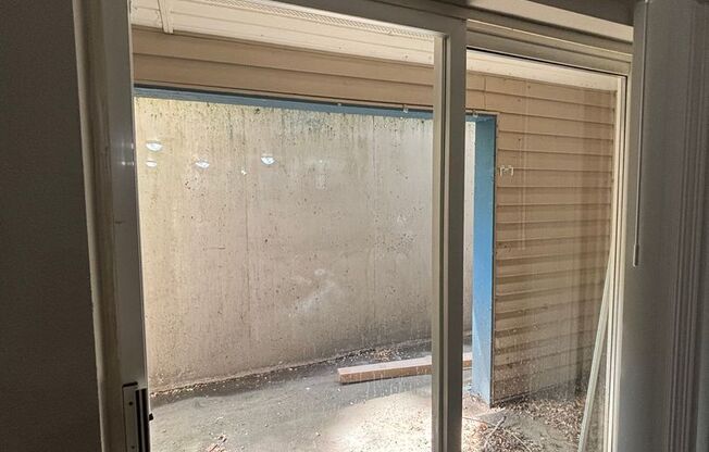1 bed, 1 bath, 715 sqft, $1,695, Unit 217