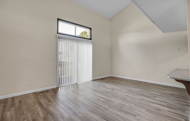 2 beds, 1.5 baths, 1,050 sqft, $2,049, Unit 214-774C