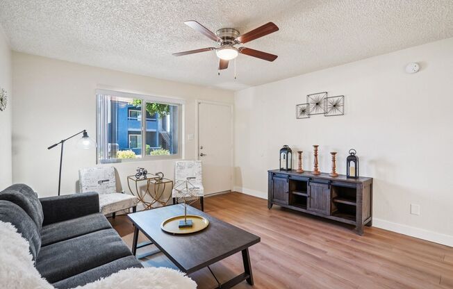 2 beds, 2 baths, 808 sqft, $1,294, Unit 1116