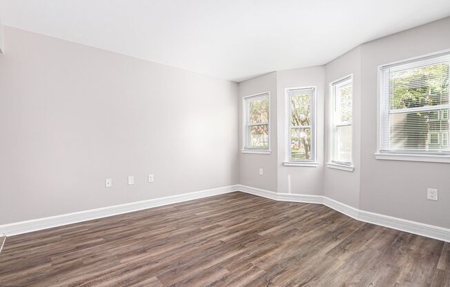 2 beds, 2 baths, 810 sqft, $1,250, Unit 135