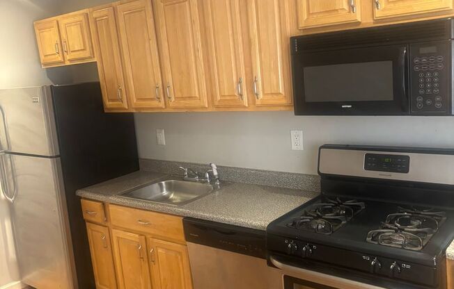 1 bed, 1 bath, $1,150, Unit Unit 1A