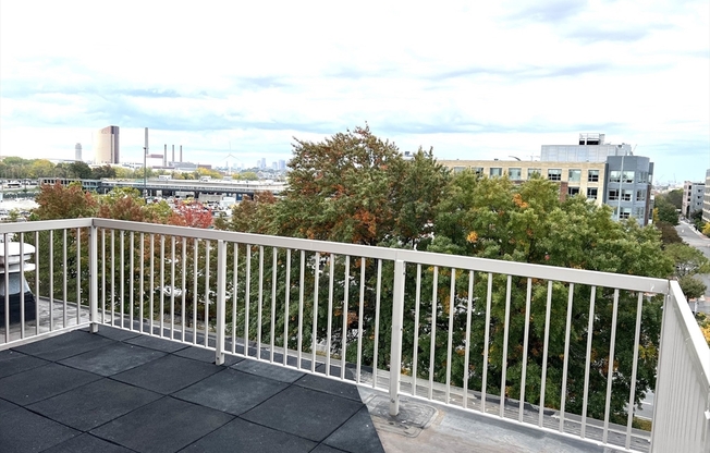 3 beds, 2 baths, 1,644 sqft, $3,800, Unit 711