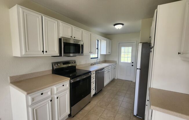 3 beds, 1 bath, $1,795