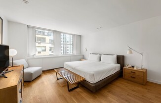 111 E 56 ST