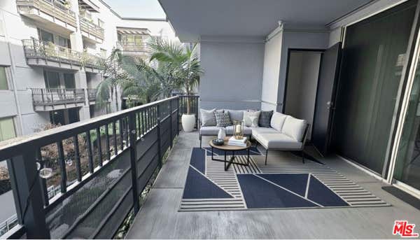 1 bed, 1 bath, 1,050 sqft, $3,100, Unit 426