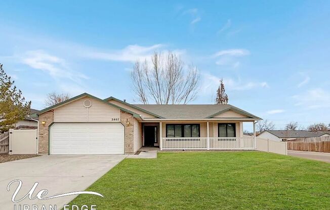 3 Bed 2 Bath Home off Garrity