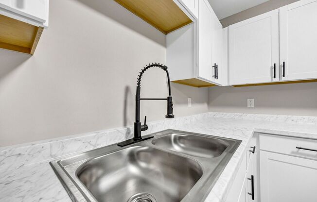 1 bed, 1 bath, 832 sqft, $1,080, Unit 101K