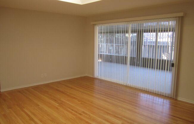 SPACIOUS 3BED, 2 BATH IN EXCELLENT SANTA CLARA NEIGHBORHOOD. MUST SEE!