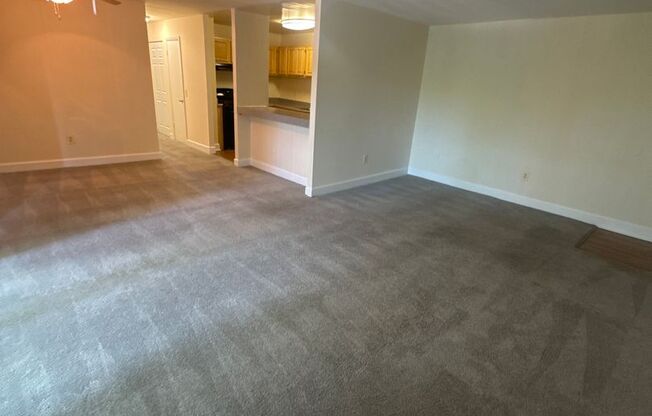 3 beds, 2 baths, 1,300 sqft, $2,300, Unit 3412 #203