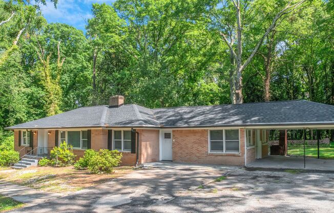 Spacious 4 Bed 3 Bath SFH!