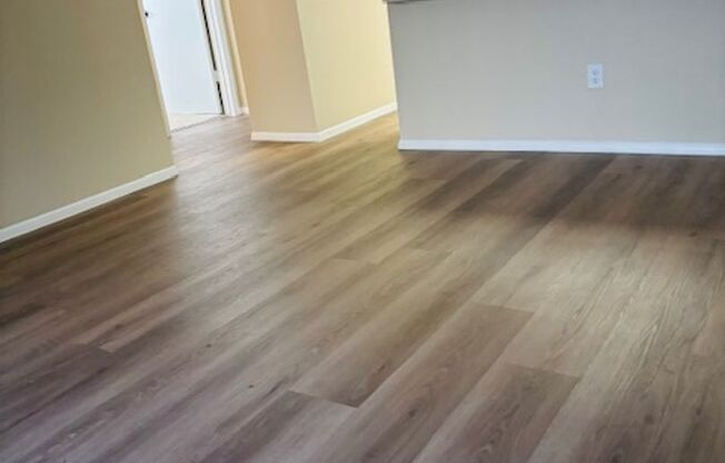 2 beds, 1 bath, 830 sqft, $1,349, Unit 140