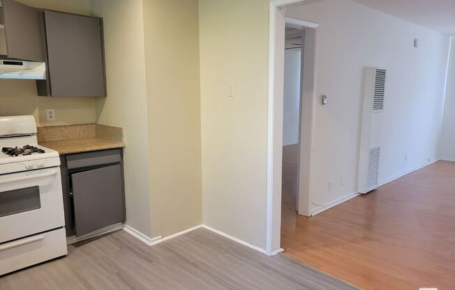 1 bed, 1 bath, 720 sqft, $1,650, Unit 3