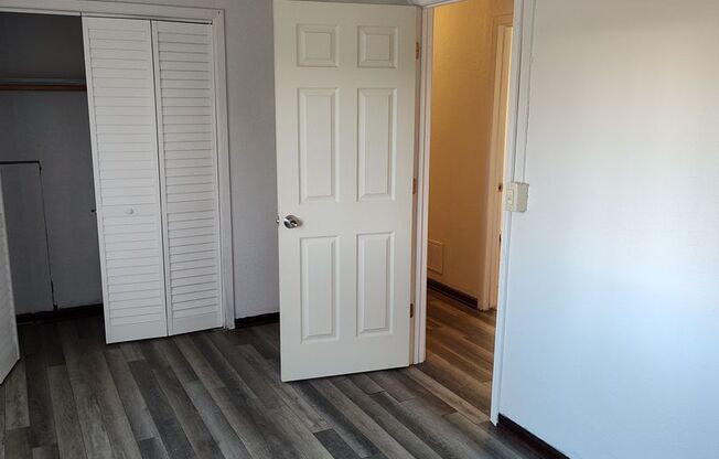 3 beds, 1 bath, $1,595