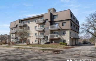 2 beds, 1 bath, 825 sqft, $1,045, Unit 205