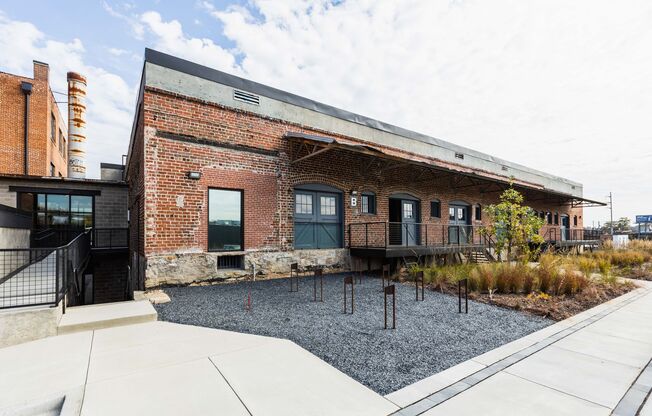 Lofts At Abrams Fixtures