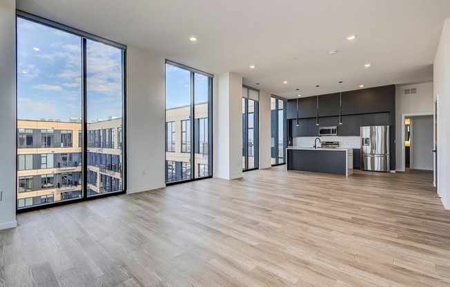 BUILDINGB#1211Transcend-7