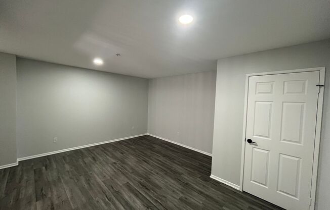 2 beds, 2 baths, 390 sqft, $2,898, Unit 208