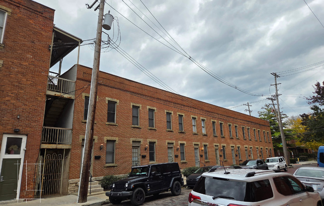 650-668 N. High Street / 10-26 E. Russel