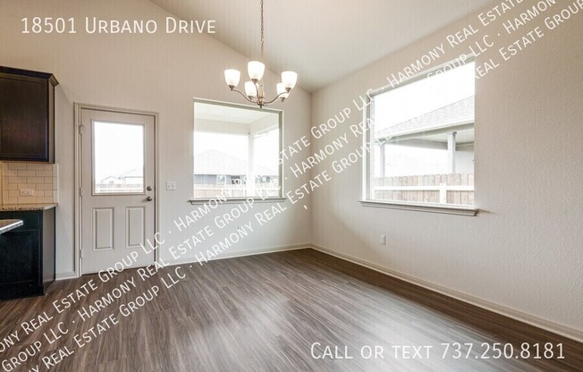 18501 URBANO DR