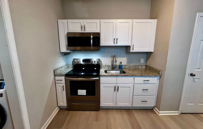 2 beds, 1 bath, $1,500, Unit UNIT # 1