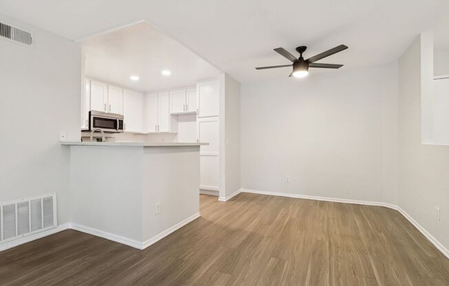 2 beds, 2 baths, 1,250 sqft, $2,698, Unit 201