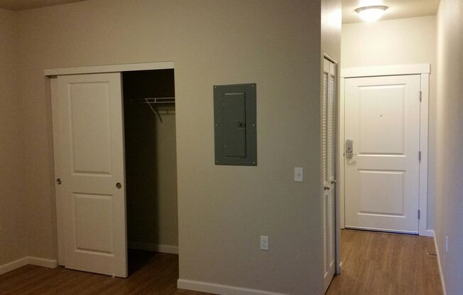 1 bed, 1 bath, 389 sqft, $1,325, Unit 206