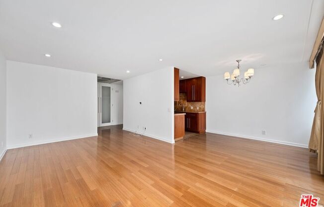 2 beds, 2 baths, 1,019 sqft, $3,900, Unit 1002