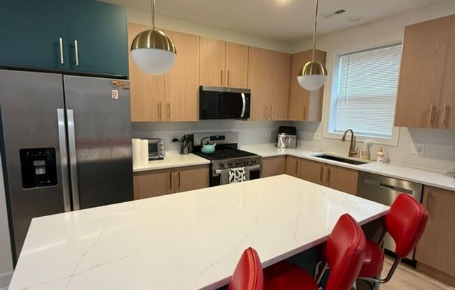 4314 S Evans