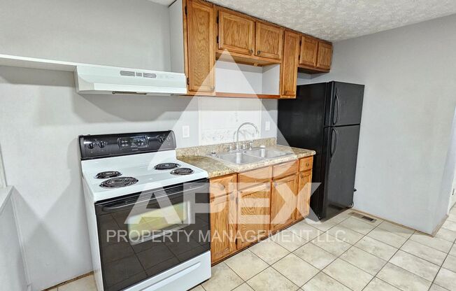 1 bed, 1 bath, 600 sqft, $1,400, Unit Unit #3 (Garage Unit)