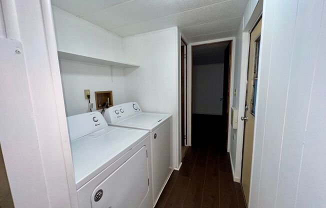 2 beds, 1 bath, $1,250