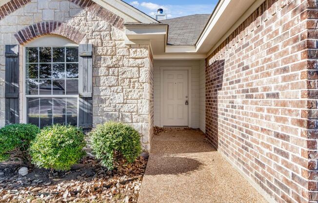 3BR / 2BA Duplex in Hewitt, Texas | Midway ISD