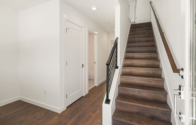 2bd/1.75ba Seattle Townhome